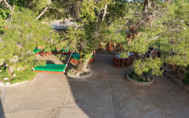 SON Alegre DE Bunyola