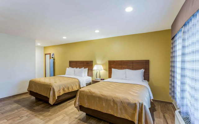 Mount Vernon Inn Escondido Downtown
