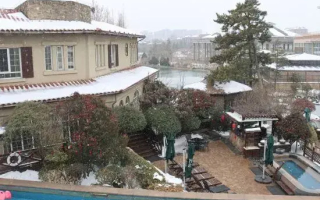 Baden Town Hot Spring Villa
