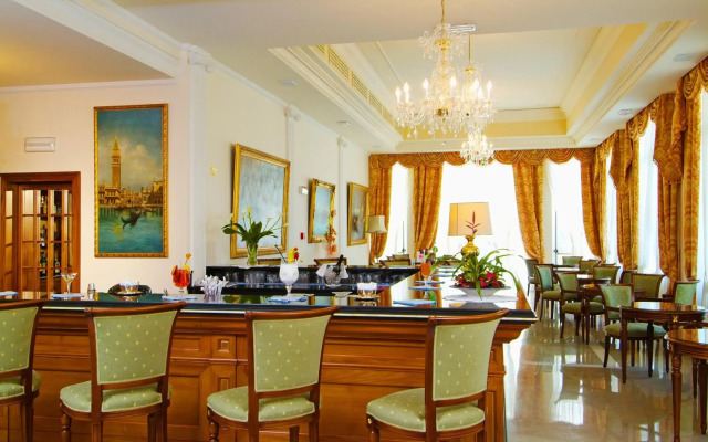 Hotel La Residence & Idrokinesis