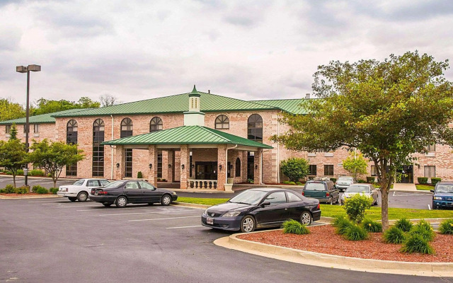 Quality inn & Suites Cincinnati I-275