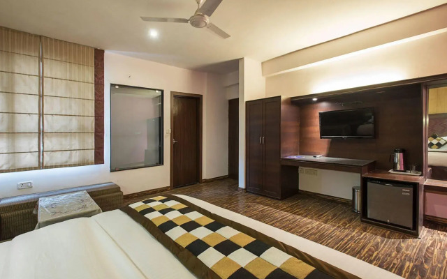 OYO Premium Jaipur Railway Station