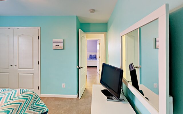 Doodle Digs - Three Bedroom Home