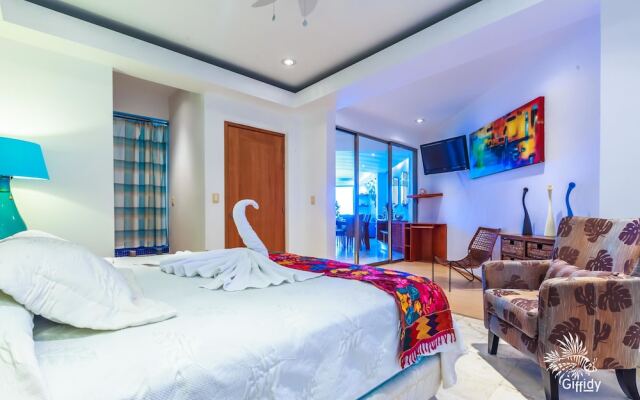 Deep Blue Condos - 301