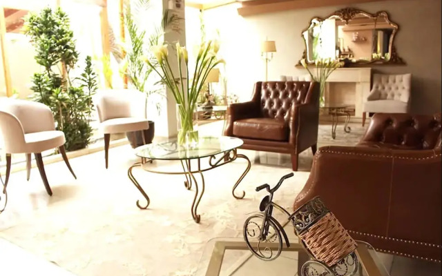 Suites Antique Apart Hotel