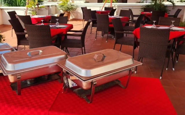 Lux Suites Diani Airstrip Villas
