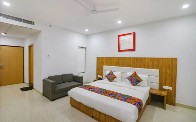 Fabhotel Premium Kashi