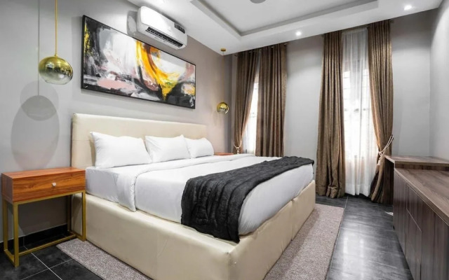 The Azaria Hotel & Apartments