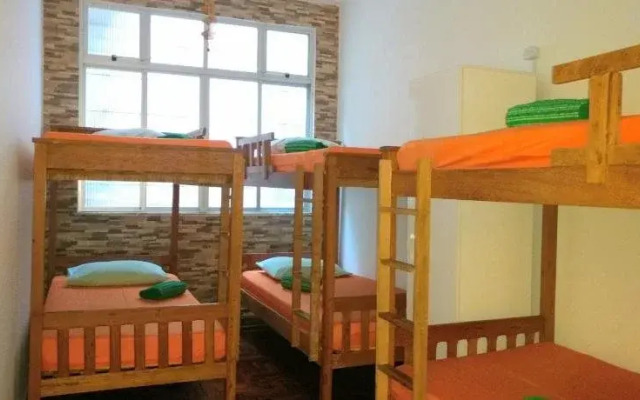 Casa de Mainha Friendly Hostel