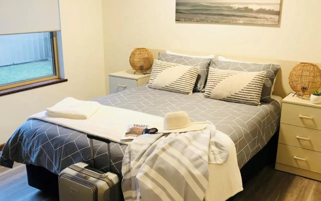 API Busselton Seaside Escape Apartments