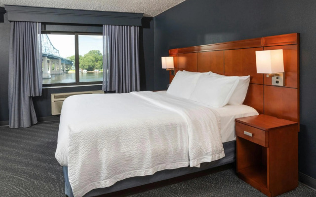 Courtyard by Marriott La Crosse