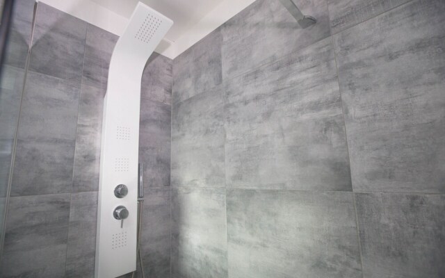 Lovely 2-bed Apartment With Views in Podstrana