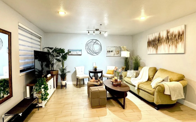 Sunnyvale 3B2b Super Big House