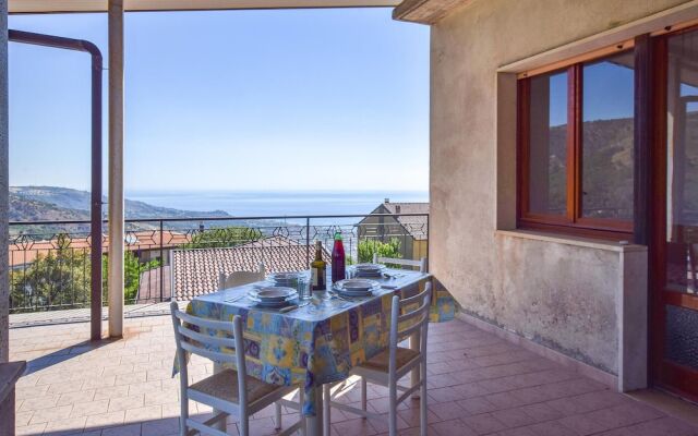 Amazing Apartment in Montepaone With 4 Bedrooms