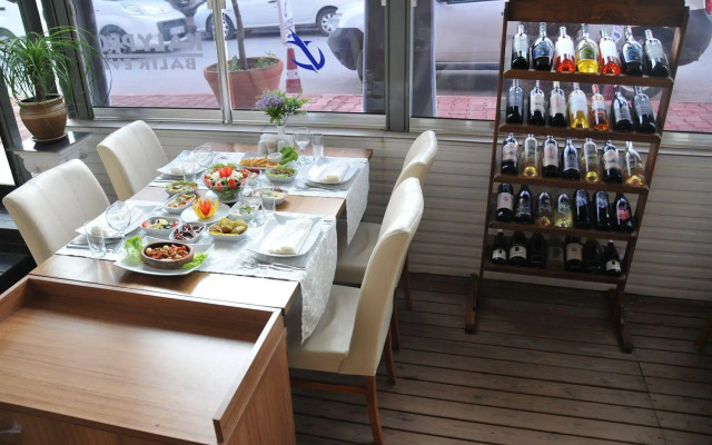 Teos Hotel