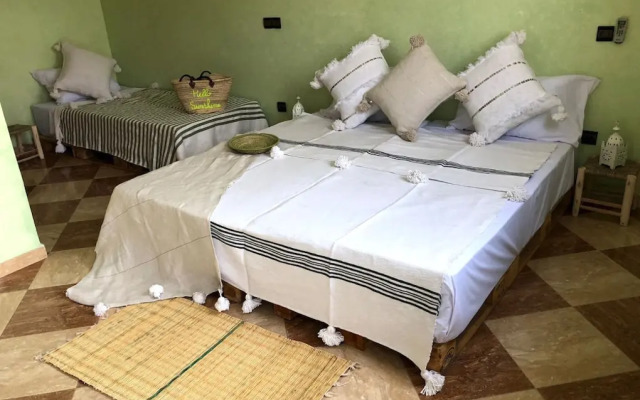 SaltSkin Surf House - Adults Only