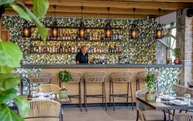 Creta Blue Boutique Hotel & Suites