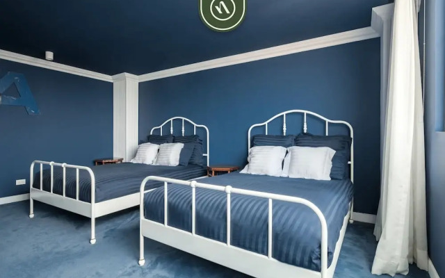 Campos Eliseos 75 PH