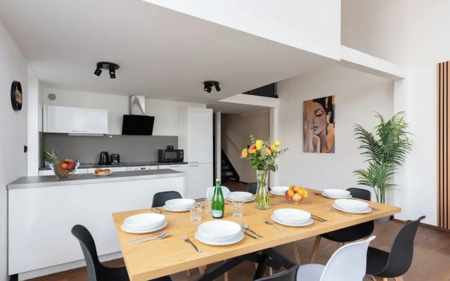 Modern Penthouse with 3-bedrooms