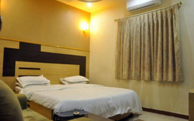 OYO Rooms Limda Chowk II