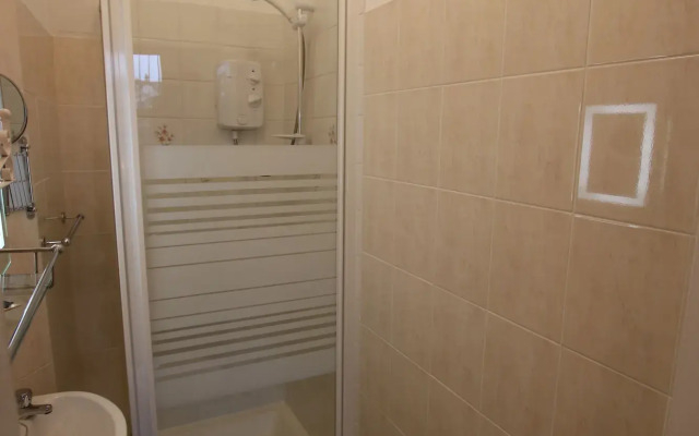 Greylands Guest House