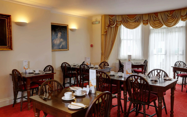 Best Western Swiss Cottage