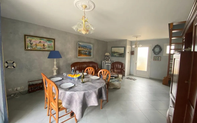 Pretty Terraced House Near the Beach, Damgan