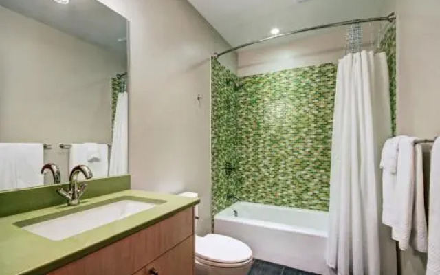 White Cloud Mountain Home