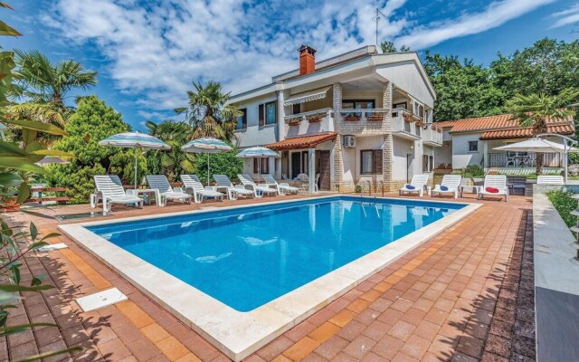 Amazing Home in Porec With Wifi and 1 Bedrooms