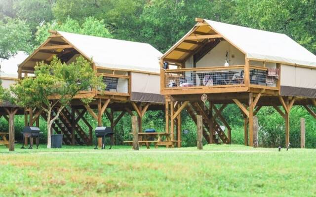 Geronimo Creek Retreat Getaway Cabin #1 1 Bedroom 1 Bathroom Cabin