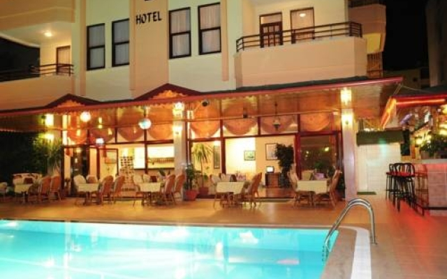 Amber Rose Apart Hotel