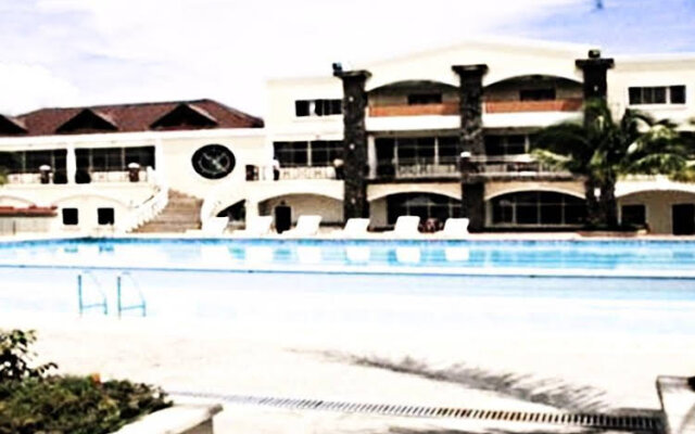Macagang Hotel and Resort