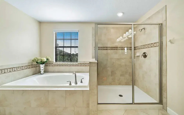 1467 Rolling Fairway Drive