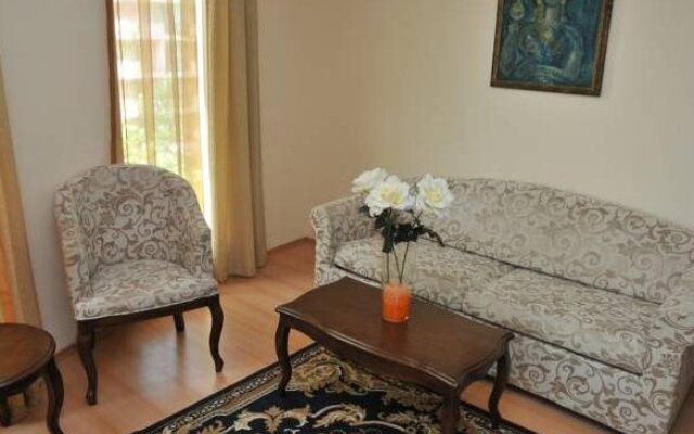 Apart Hotel MIDA