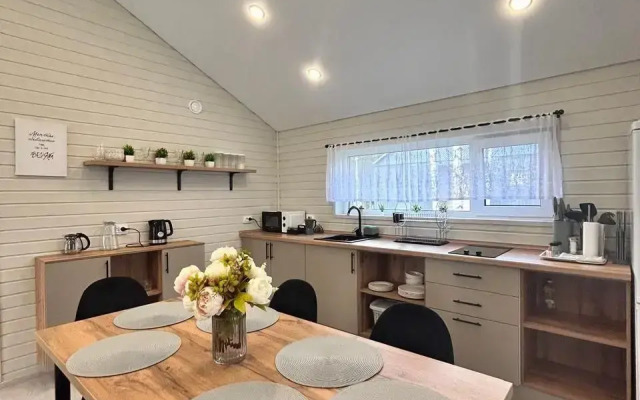 Sreda Green Lounge (Barnhouse 394)