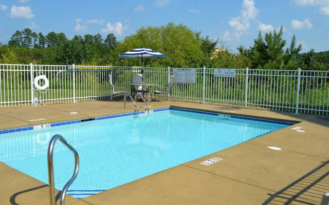 Home Town Inn Ringgold