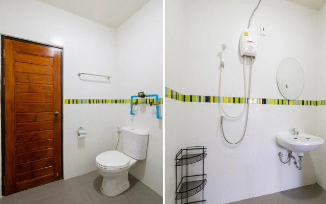 Chom's House at Sapanmai by Oyo Rooms