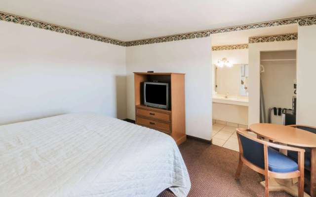 Travelodge by Wyndham Temple