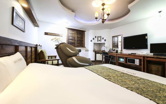 Business Hotel