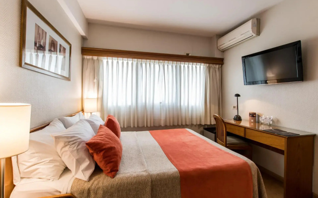 Hotel Solans Carlton