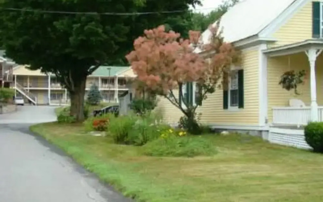 Ludlow Colonial Motel