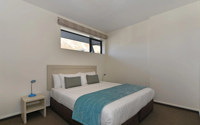 Aoraki Court Motel – Guest Rooms – Mount Cook