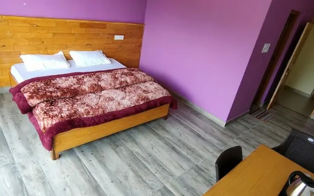 Flyscape Hostel