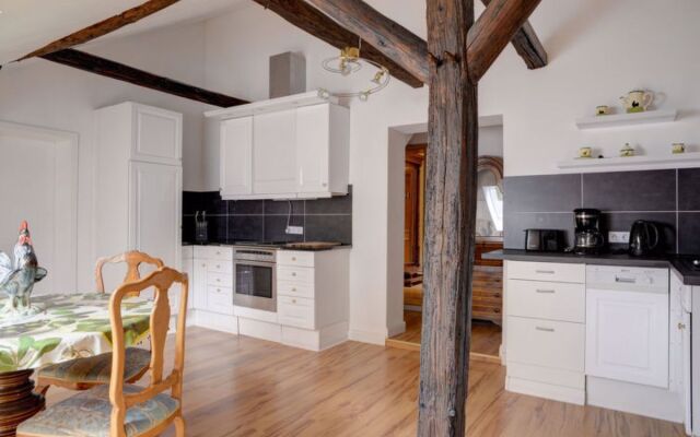 Lounge an der Kirche