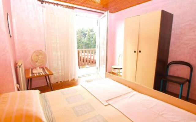 Rooms Antun 1238
