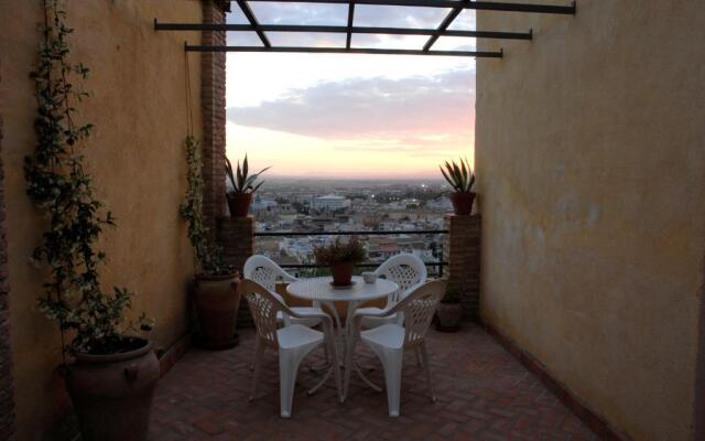 Carmen en el Albaicín con Jardin y Vistas