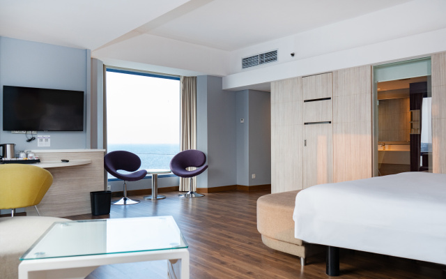 Mercure Convention Center Ancol – Guest Rooms – Jakarta