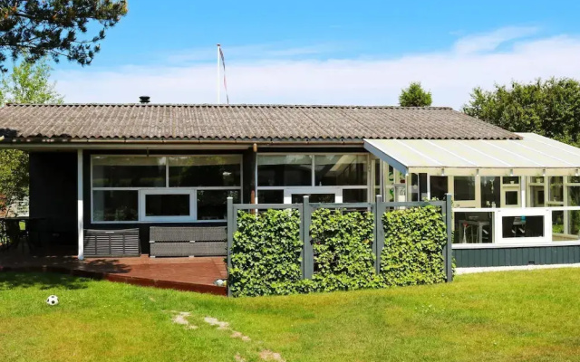 6 Person Holiday Home in Hadsund