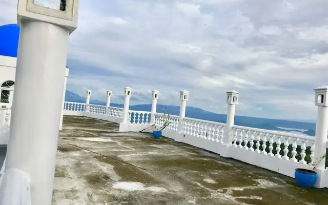 Costiera Fermiliana Tagaytay