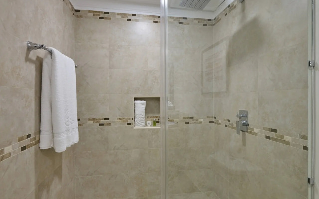 Crystal Cove by Elegant Hotels - All-Inclusive